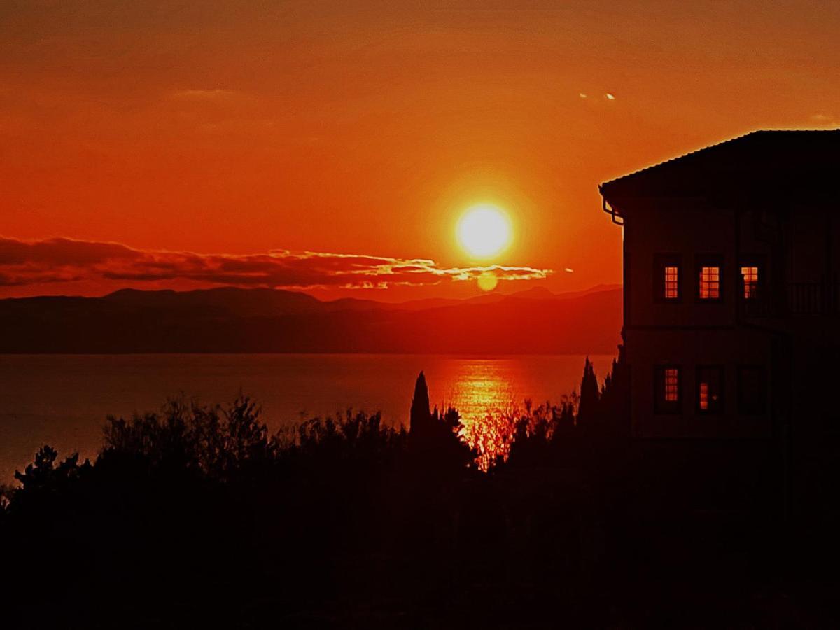 Zura Apartments Ohrid Buitenkant foto