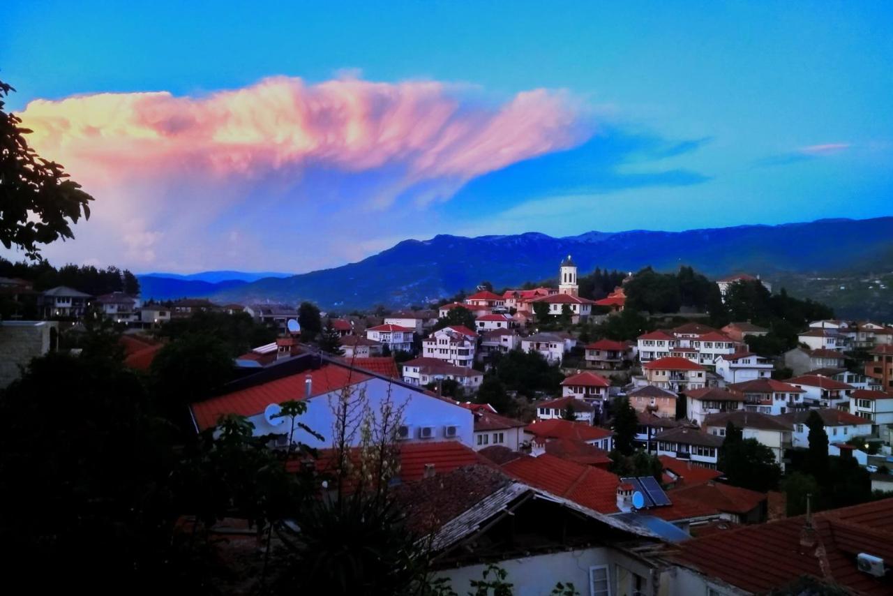 Zura Apartments Ohrid Buitenkant foto