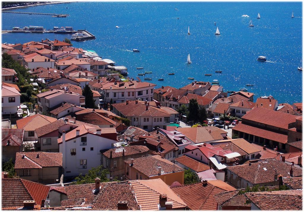 Zura Apartments Ohrid Buitenkant foto